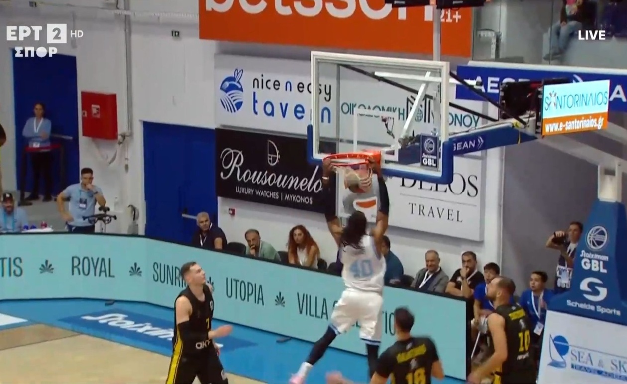 Ο Άπλμπι ασίστ στον Έβανς για alley-oop κάρφωμα