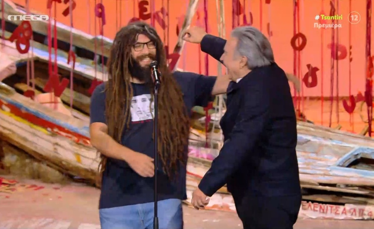 Ο αδελφός του μελισσοκόμου που έγινε viral στο Αλ Τσαντίρι