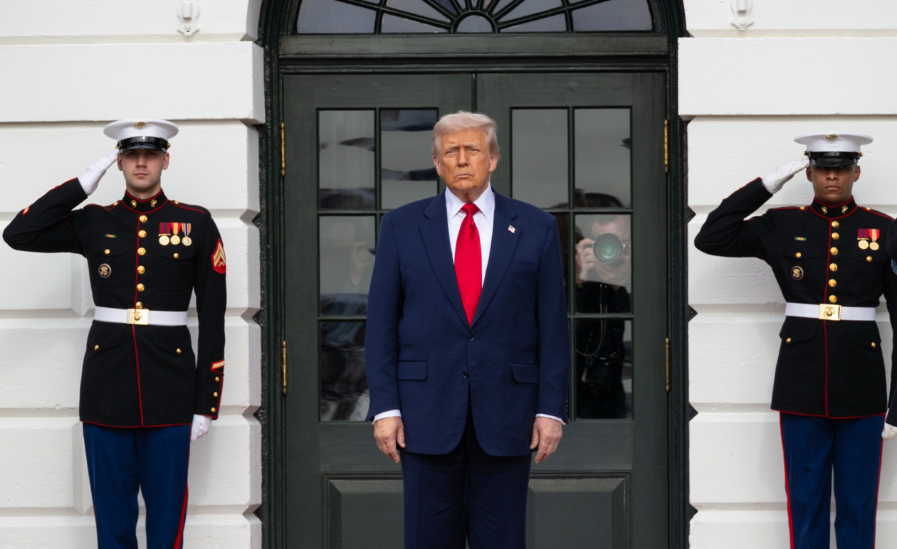 Φάκελοι Έπσταϊν: Ο Τραμπ καλείται να υπογράψει, τι ακολουθεί