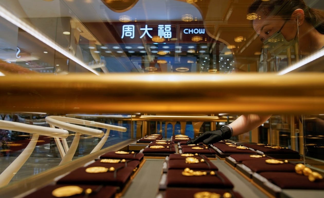 Η παγκόσμια ζήτηση για χρυσό φτάνει ρεκόρ τριμήνου