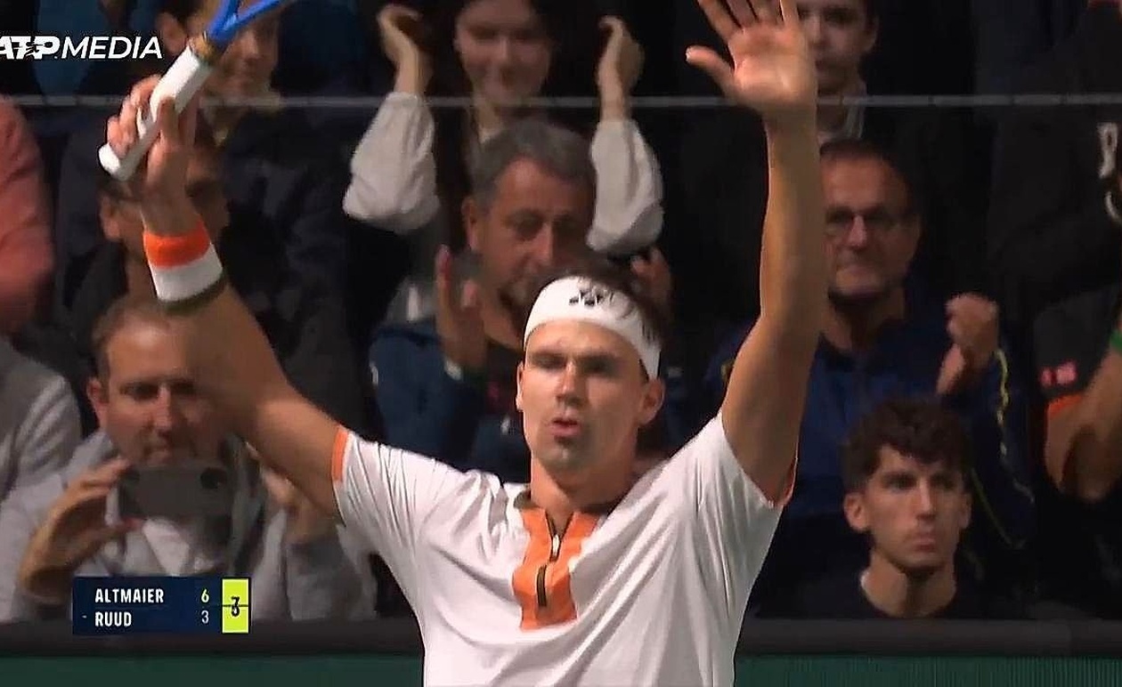 Ο Ντάνιελ Άλτμαϊερ προκρίθηκε στους 16 του Paris Masters αποκλείοντας τον Ρουντ