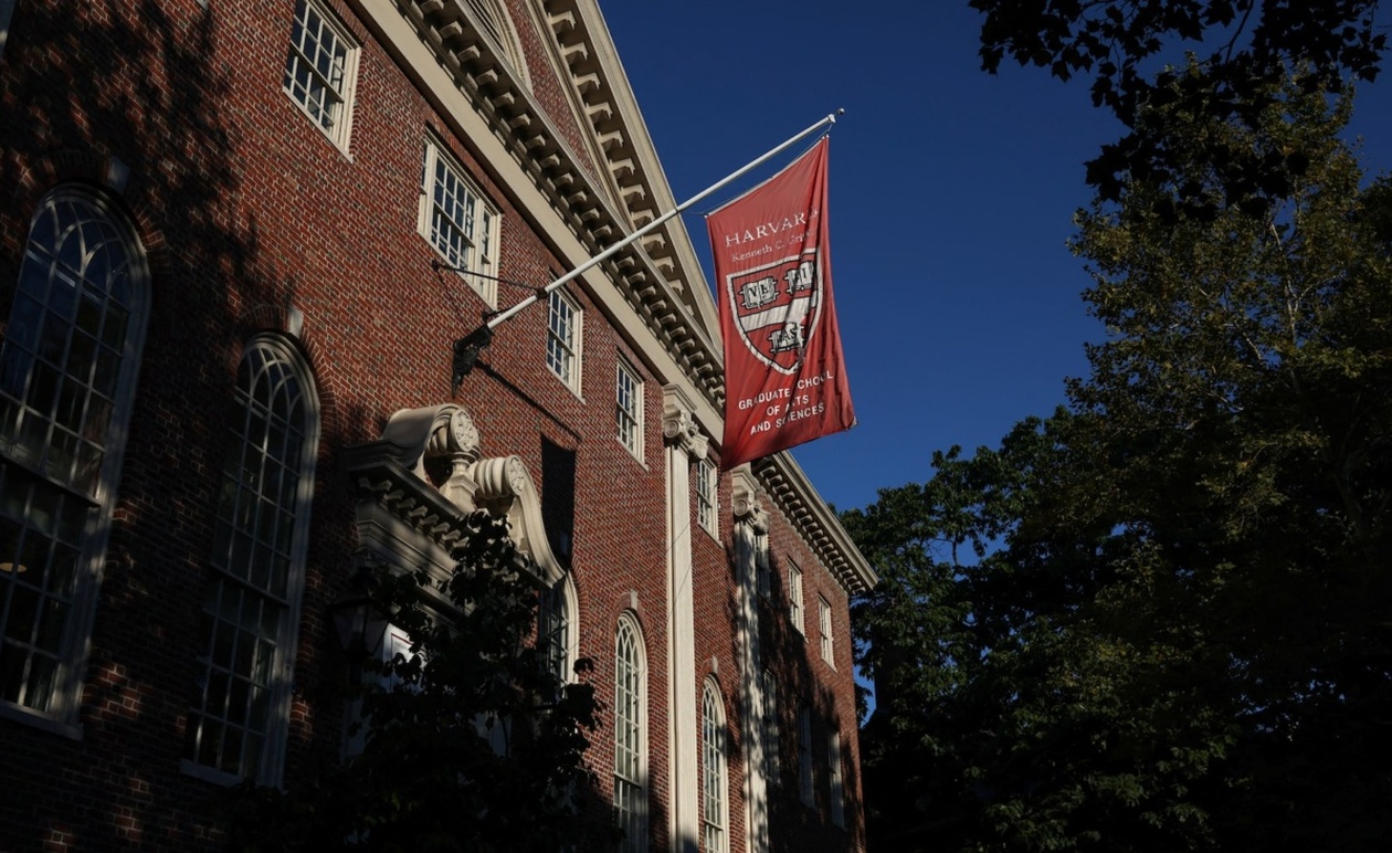 Η Linda McMahon: Οι διαπραγματεύσεις Τραμπ-Χάρβαρντ κοντά στην οριστικοποίηση