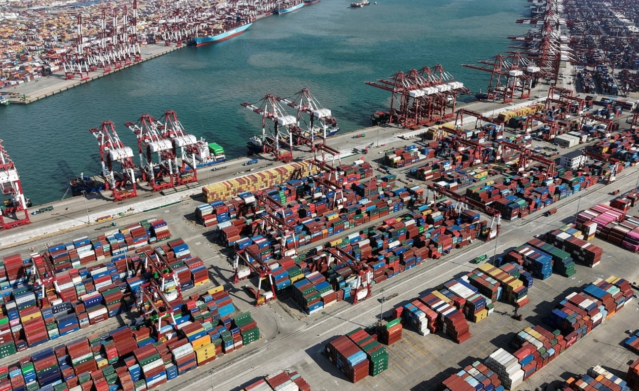 Ο εμπορικός πόλεμος του Τραμπ με την Κίνα 2025