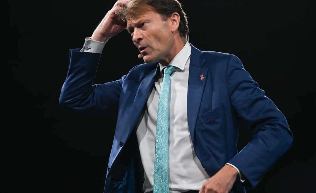 Ο Ρίτσαρντ Τάις υπερασπίζεται το σχέδιο μείωσης δαπανών του Κεντ