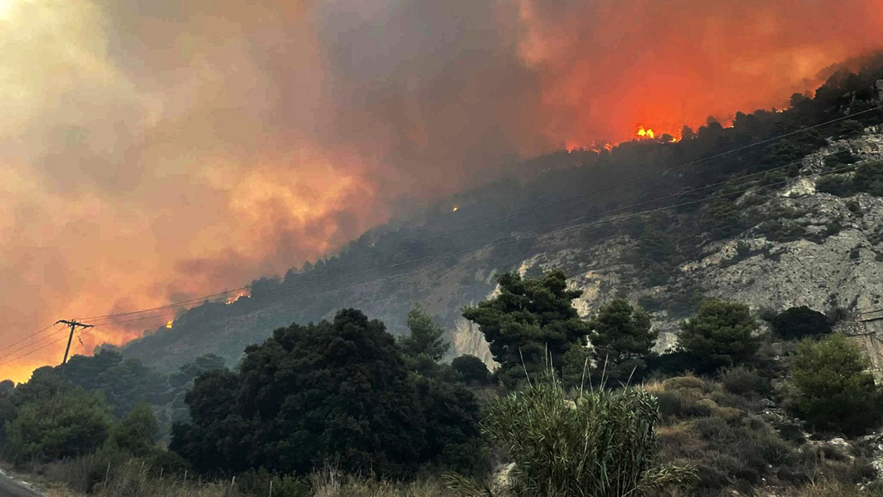 Οι πυρκαγιές του 2025 — Η κρίσιμη στιγμή της 12ης Αυγούστου