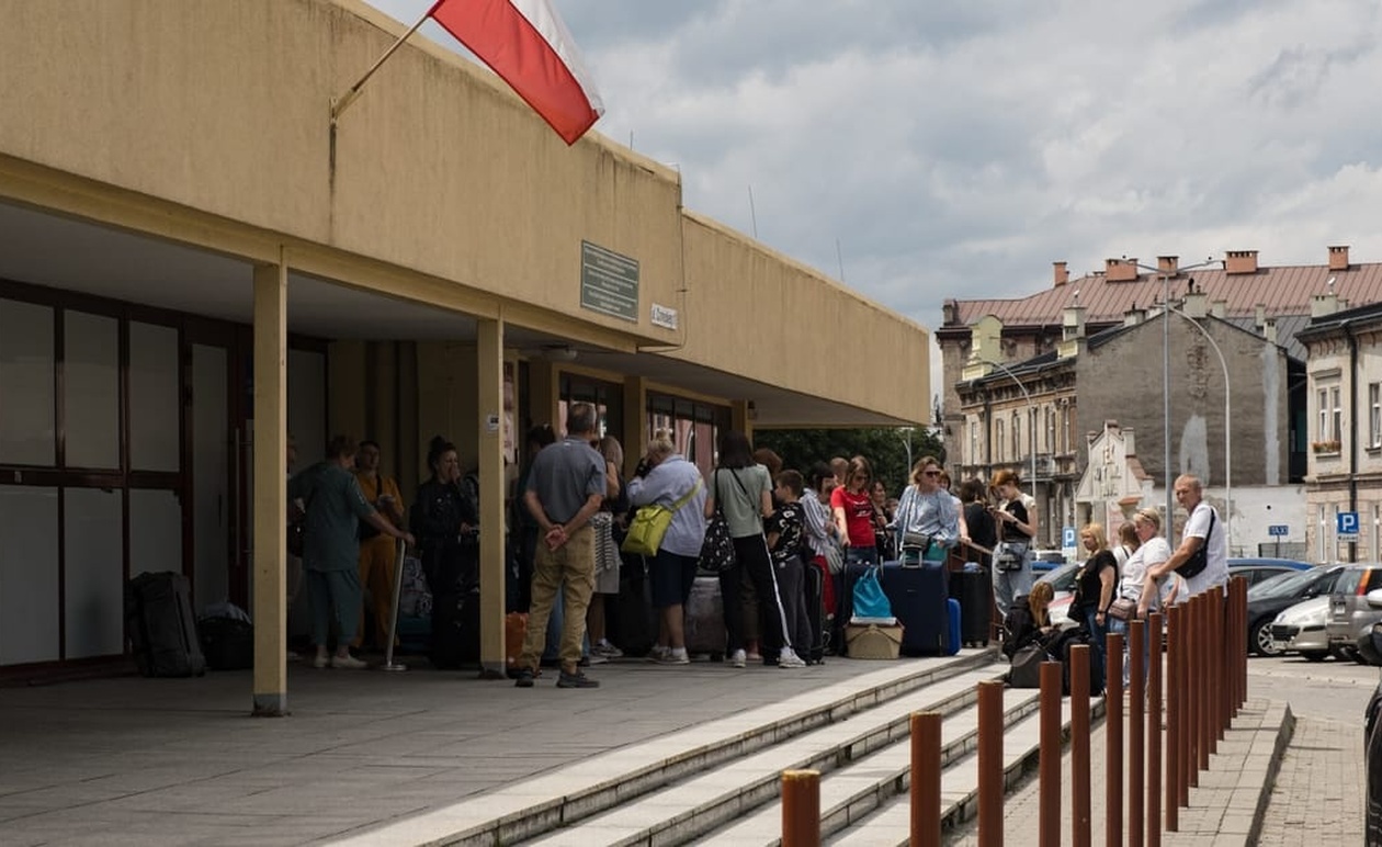 Ένα κύμα προσφύγων από την Ουκρανία δοκιμάζει Βερολίνο, Βαρσοβία