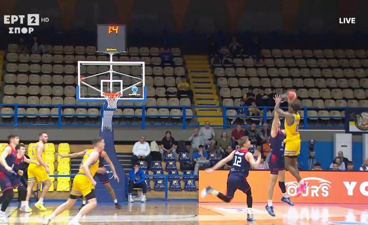 Το buzzer beater του Νίκολς στο Περιστέρι