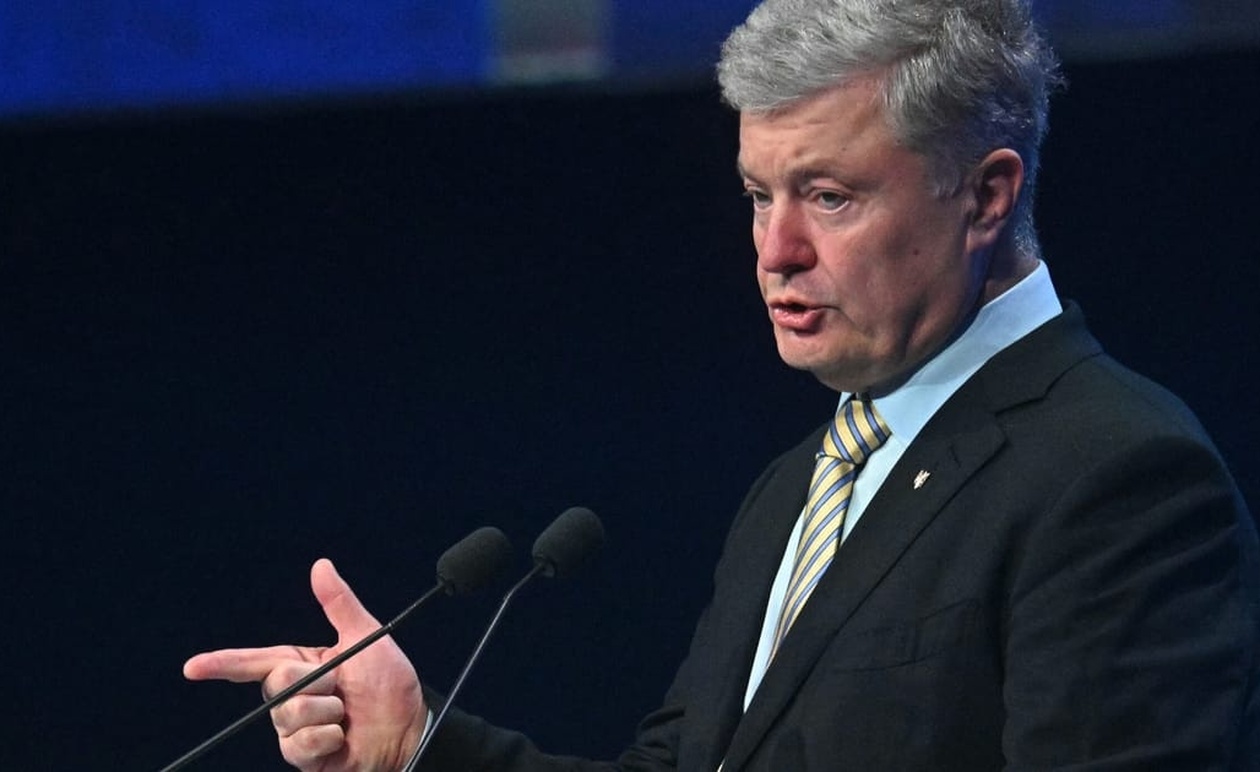 Ο Ποροσένκο καλεί τη Δύση να υπερασπιστεί τη δημοκρατία της Ουκρανίας