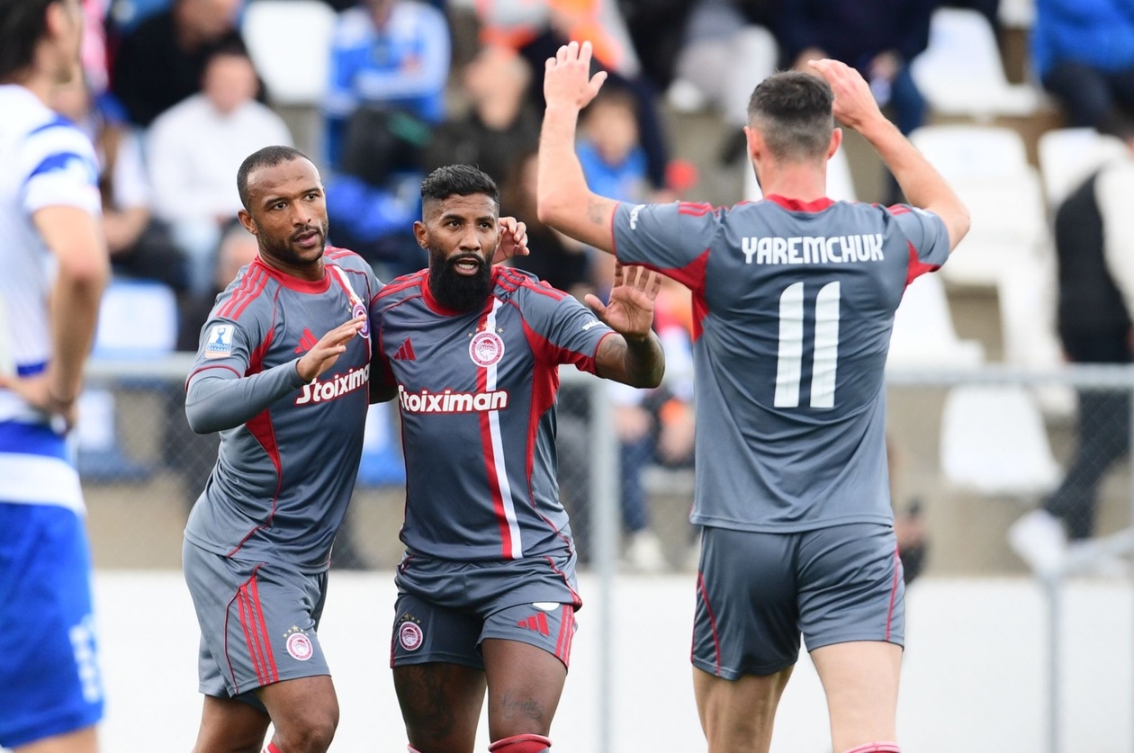 Ολυμπιακός: Πεντάρα στη Σύρο και «τρία στα τρία» στο Κύπελλο Ελλάδας