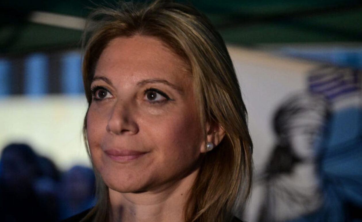 Καρυστιανού: «Στην παρέλαση θα σας συνοδεύουν και οι 57 ψυχές που καθοδηγούν το ΟΧΙ του αγώνα μας»