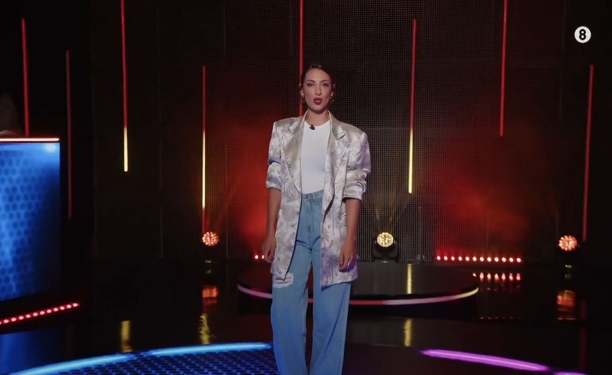 Η εκπομπή Στην Πίεση προβάλλεται Πέμπτες, Παρασκευές στις 22:00