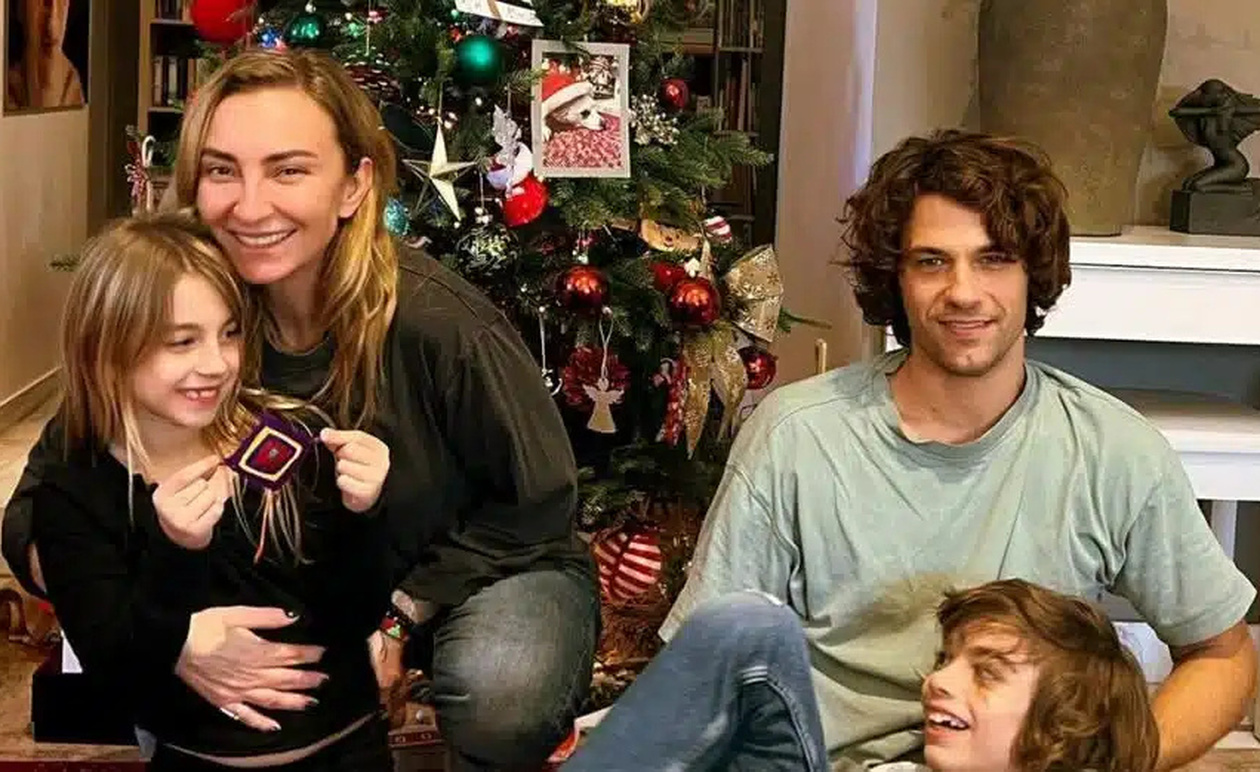 Ρούλα Ρέβη: Η συγκινητική ανάρτηση για την κόρη της, Ειρήνη – «Όλα θα πάνε καλά»