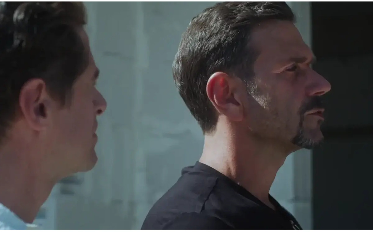 Μια νύχτα μόνο: Ο Οδυσσέας παραδέχεται δημόσια τον έρωτα του στην Αρετή