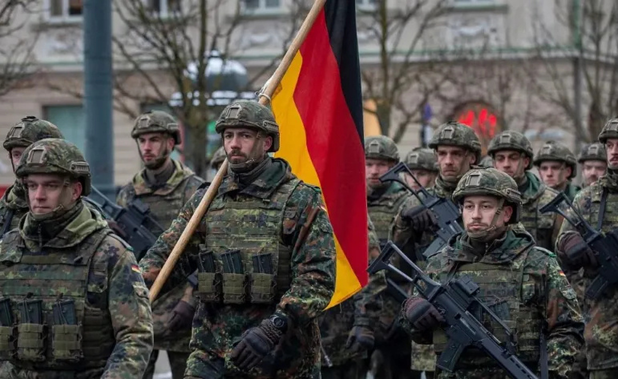 Γερμανία και Πολωνία προειδοποιούν για ρωσική επίθεση και ζητούν από την Ευρώπη να προετοιμαστεί για πόλεμο