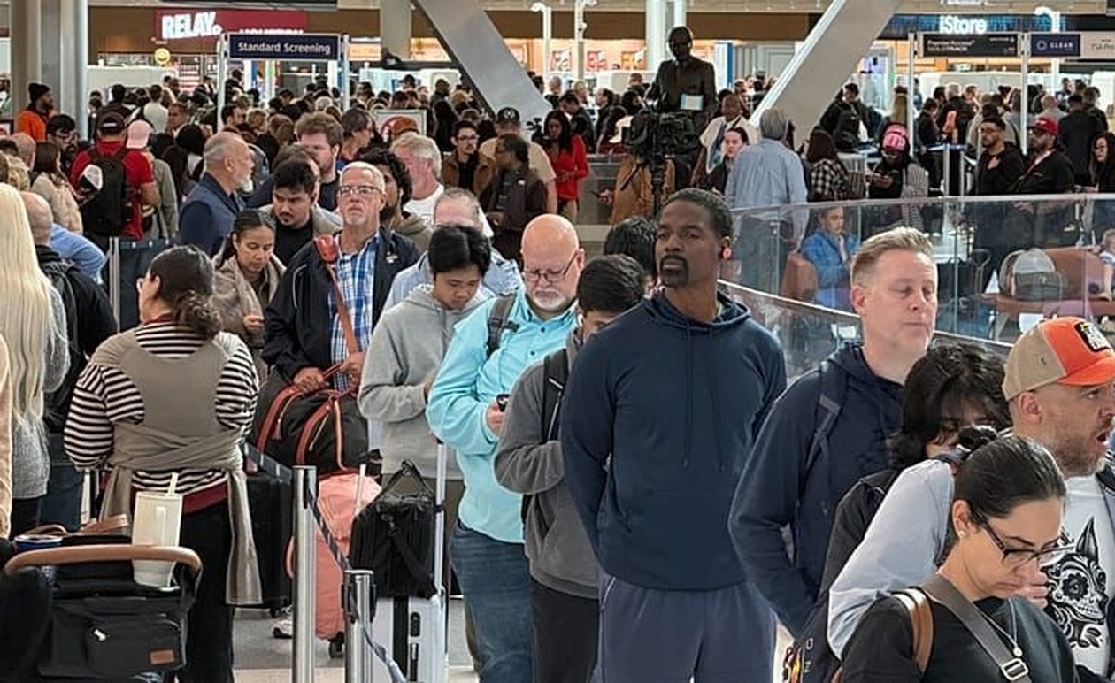 Οι ΗΠΑ αντιμετωπίζουν τον κίνδυνο διακοπής των αερομεταφορών