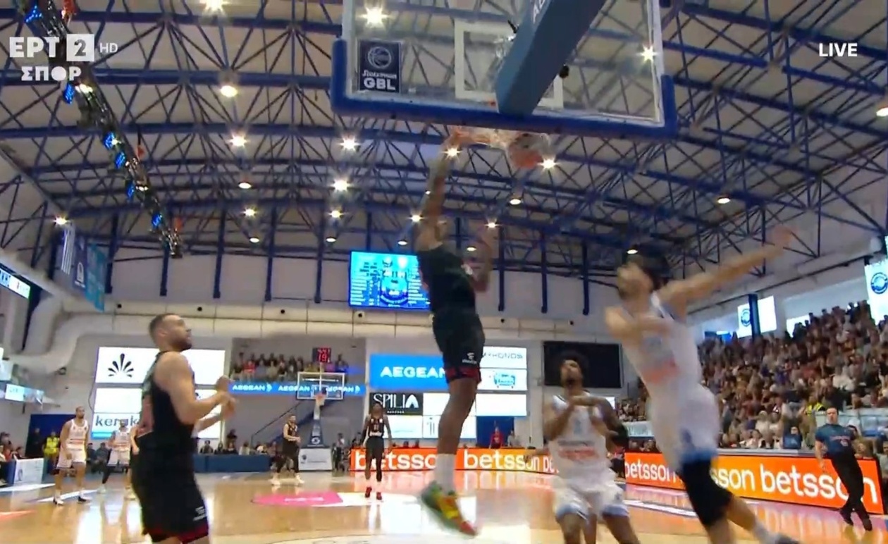 Το κάρφωμα του Λι στη Μύκονο