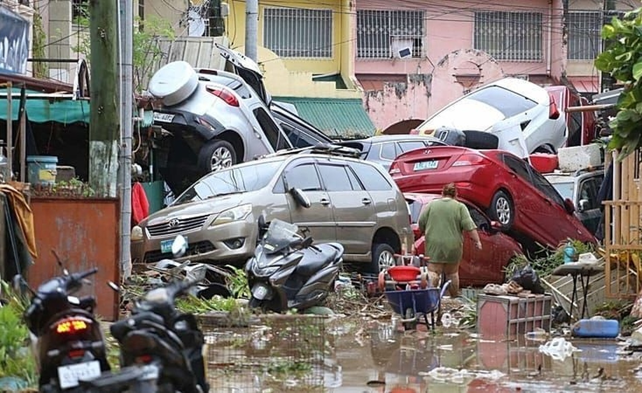 Φιλιππίνες: Ο τυφώνας Καλμάγκι προκάλεσε τον θάνατο περισσότερων από σαράντα ανθρώπων