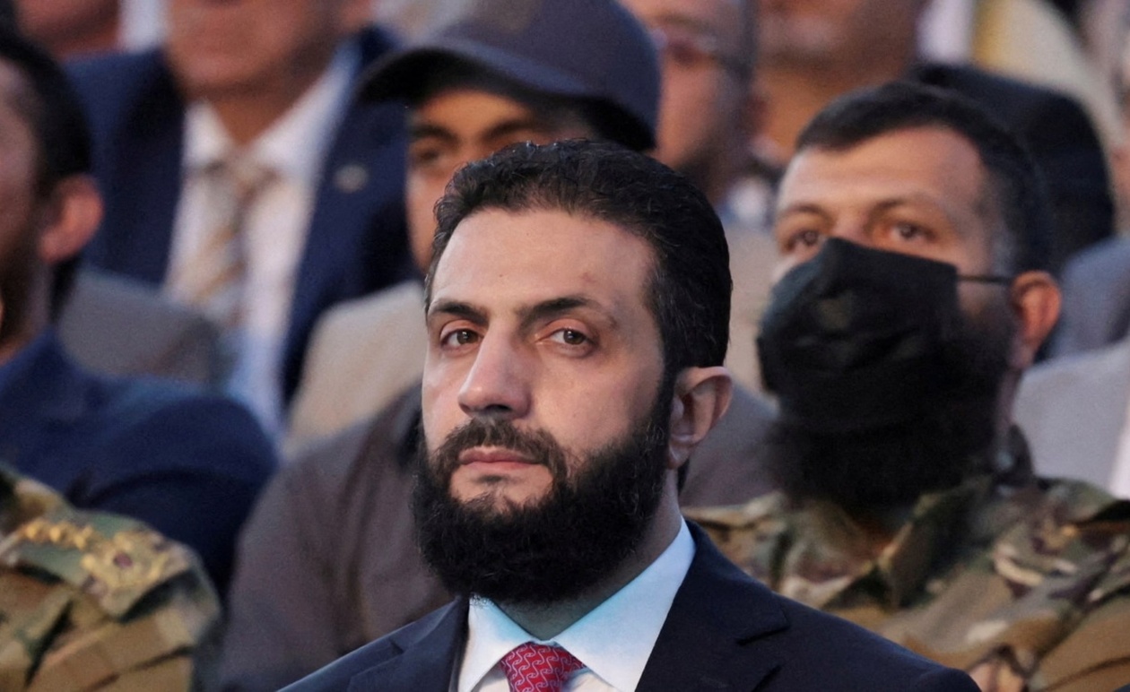 Οι Ηνωμένες Πολιτείες πρότειναν την άρση των κυρώσεων σε βάρος του Αχμέτ αλ-Σάραα πριν από τη συνάντηση στον Λευκό Οίκο