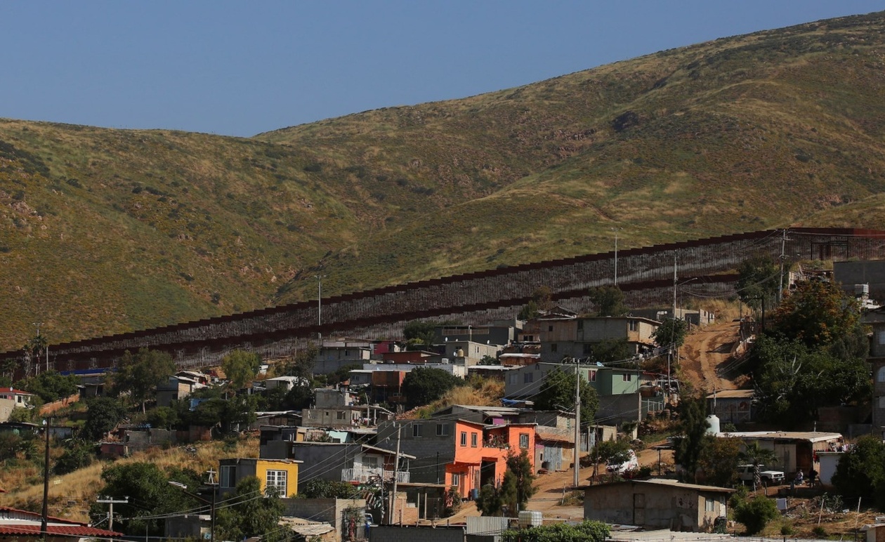 Σύνορα ΗΠΑ-Μεξικού: Δραματική μείωση μεταναστευτικών ροών και τραυματισμών