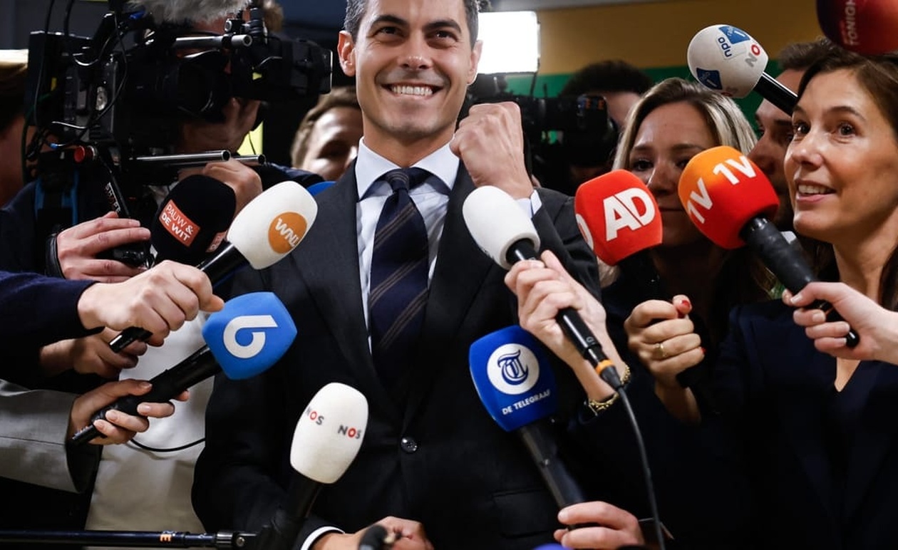 Το κεντρώο κόμμα D66 προηγείται στις ολλανδικές εκλογές — ο Ρομπ Γιέττεν διεκδικεί τη θέση του πρωθυπουργού.