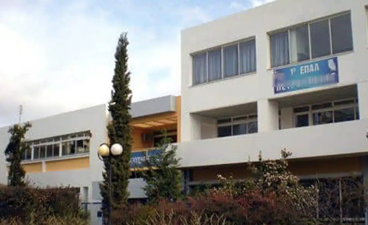 Ανήλικος πήγε στο σχολείο με μπαλτά 29 εκατοστών