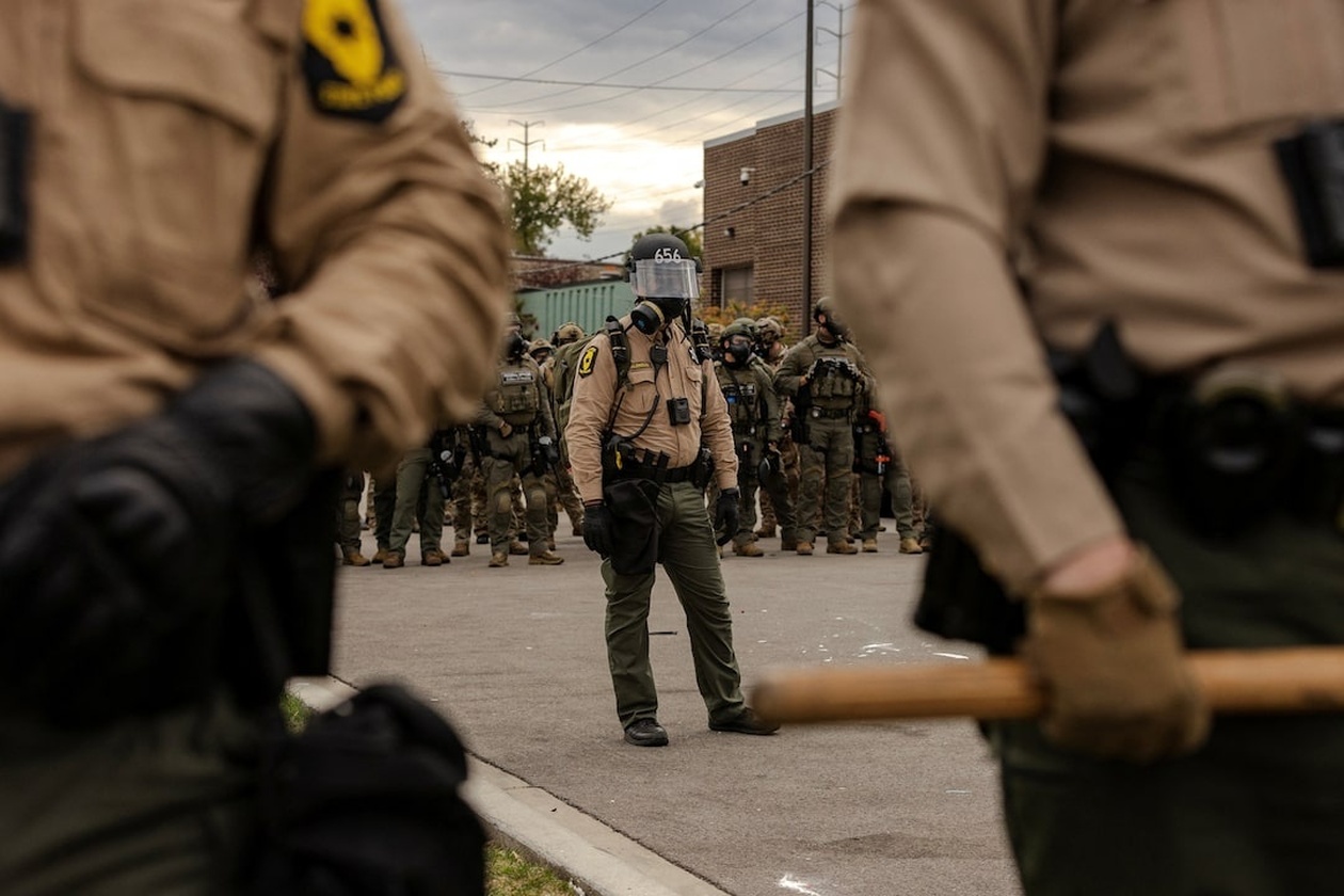 Οι κάτοικοι του Σικάγο υπερασπίζουν τις γειτονιές