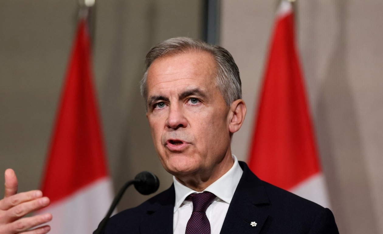 Ο Μαρκ Κάρνι δήλωσε ότι απολογήθηκε στον Τραμπ για διαφήμιση που περιείχε απόσπασμα του Ρόναλντ Ρέιγκαν