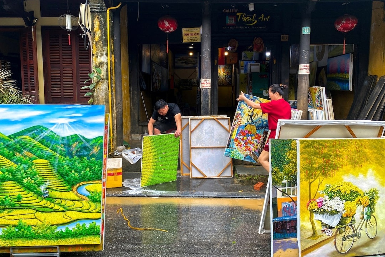 Η αρχαία πόλη Hoi An στο Βιετνάμ προσπαθεί να αναζωογονήσει τον τουρισμό μετά τις πλημμύρες