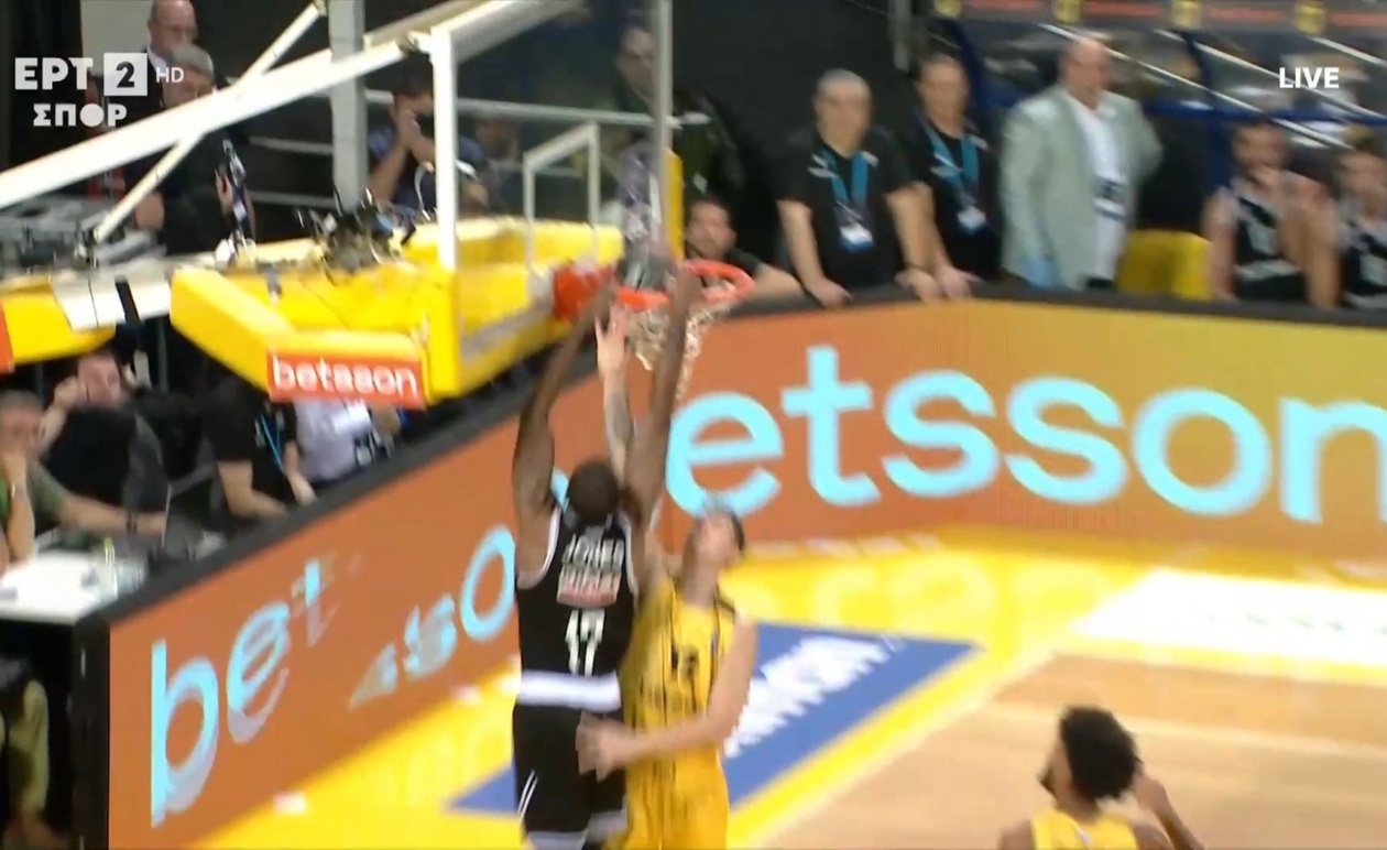 Το εντυπωσιακό κάρφωμα του Τζόουνς στον αγώνα Άρης – ΠΑΟΚ