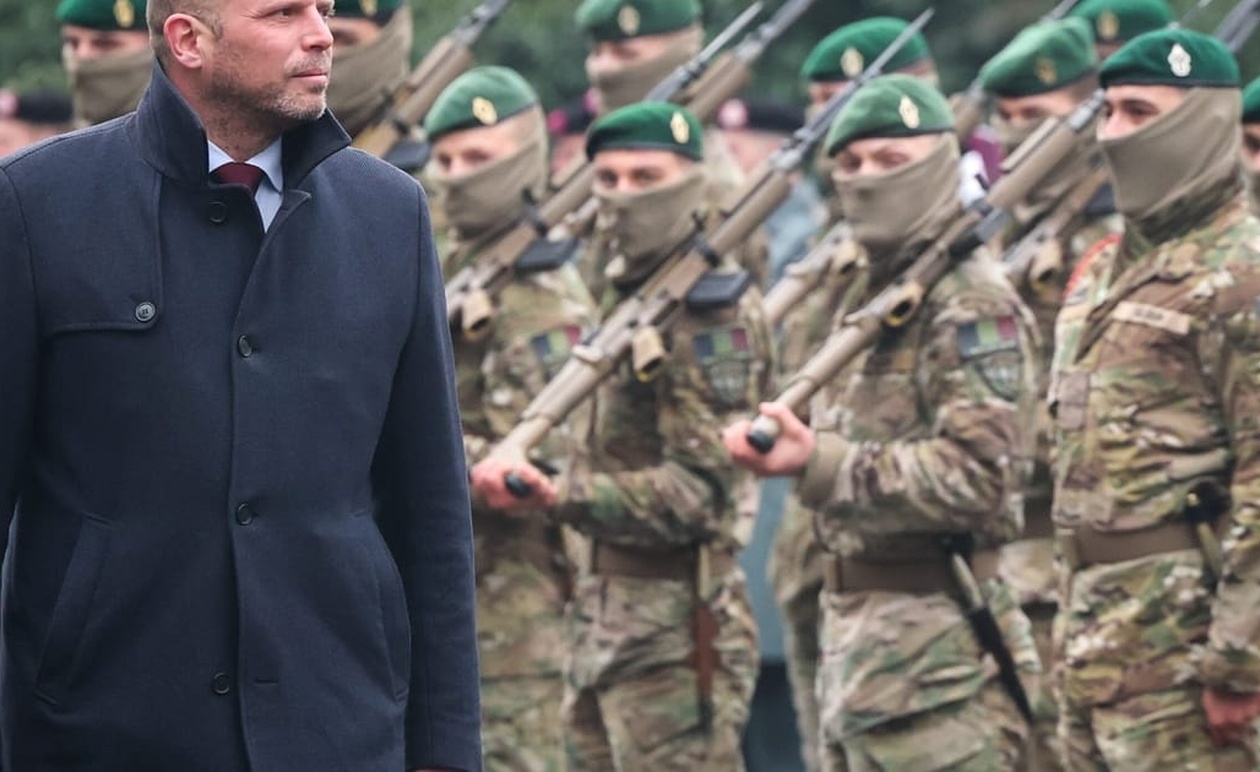 Ο βέλγος υπουργός προκαλεί με μουσική αναφορά στα πυρηνικά