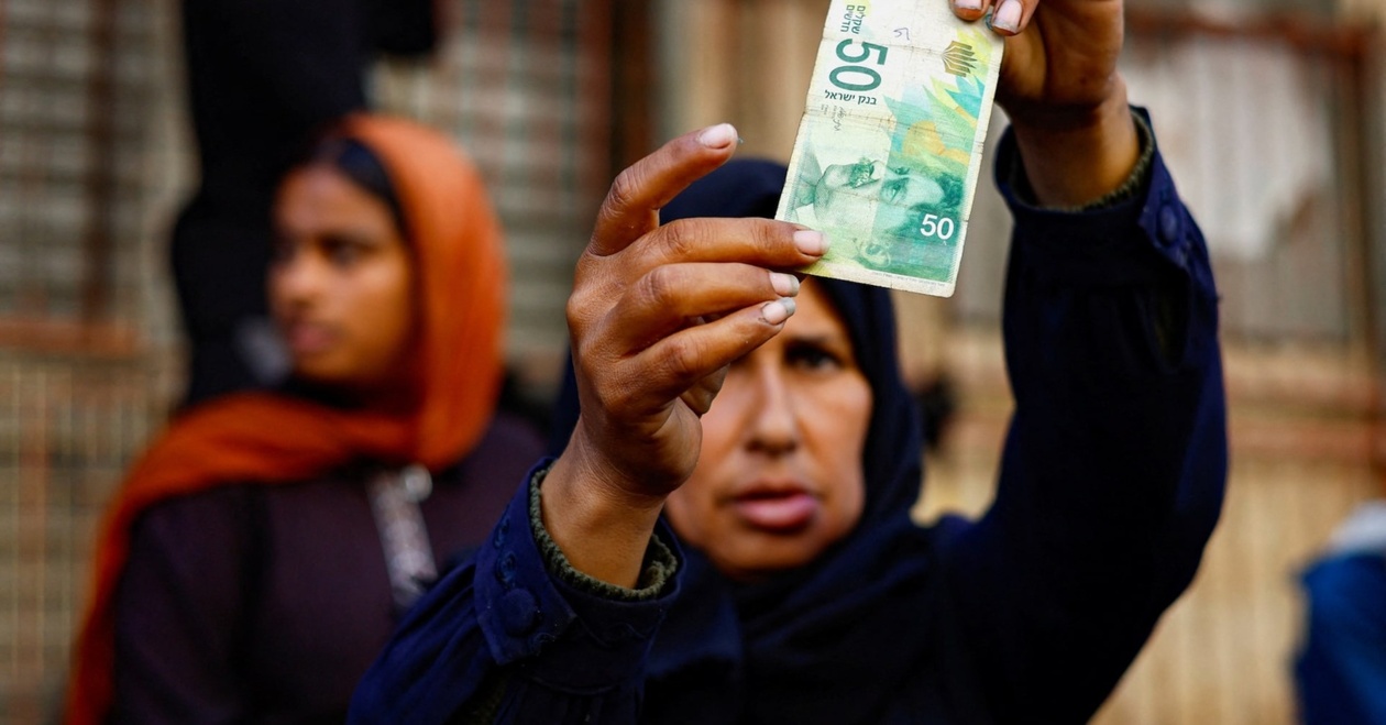 Η έλλειψη μετρητών μετά την εκεχειρία στη Γάζα αφήνει τους κατοίκους χωρίς ρευστό