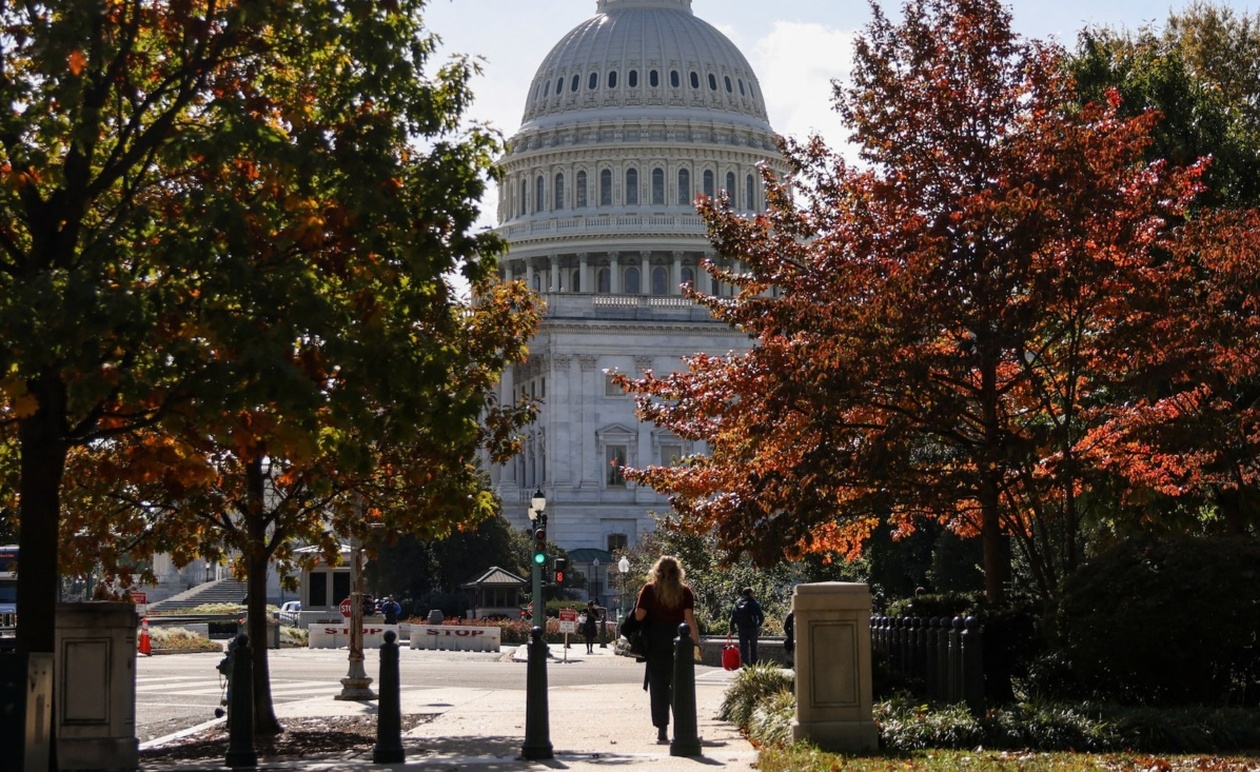Η Βουλή των Αντιπροσώπων ψήφισε τον τερματισμό της μεγαλύτερης διακοπής λειτουργίας της ομοσπονδιακής κυβέρνησης στην ιστορία