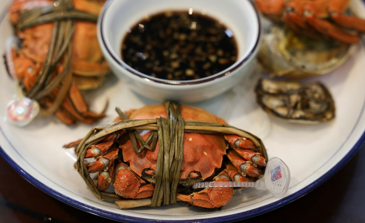 Το μέλλον των hairy crabs στην Κίνα απειλείται από τους καύσωνες