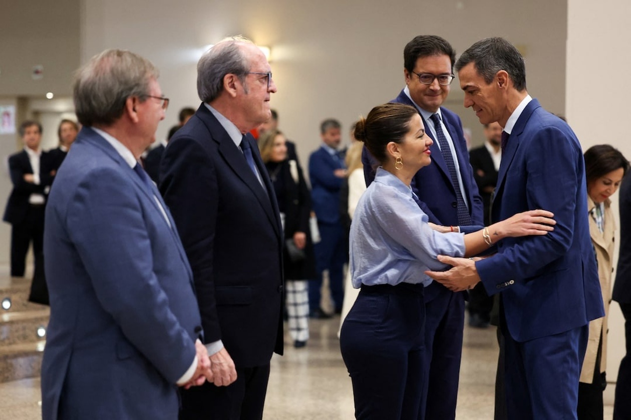 Η Ισπανία τιμά τα θύματα με αφορμή τη συμπλήρωση πενήντα ετών από τον θάνατο του Φράνκο