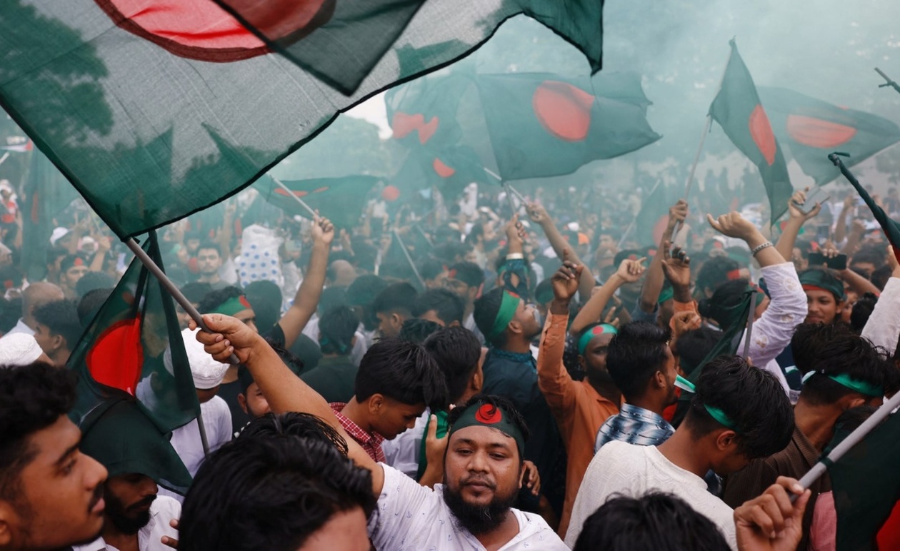 Ένταση στο Μπαγκλαντές εν Όψει της Ετυμηγορίας για την Πρώην Πρωθυπουργό Χασίνα