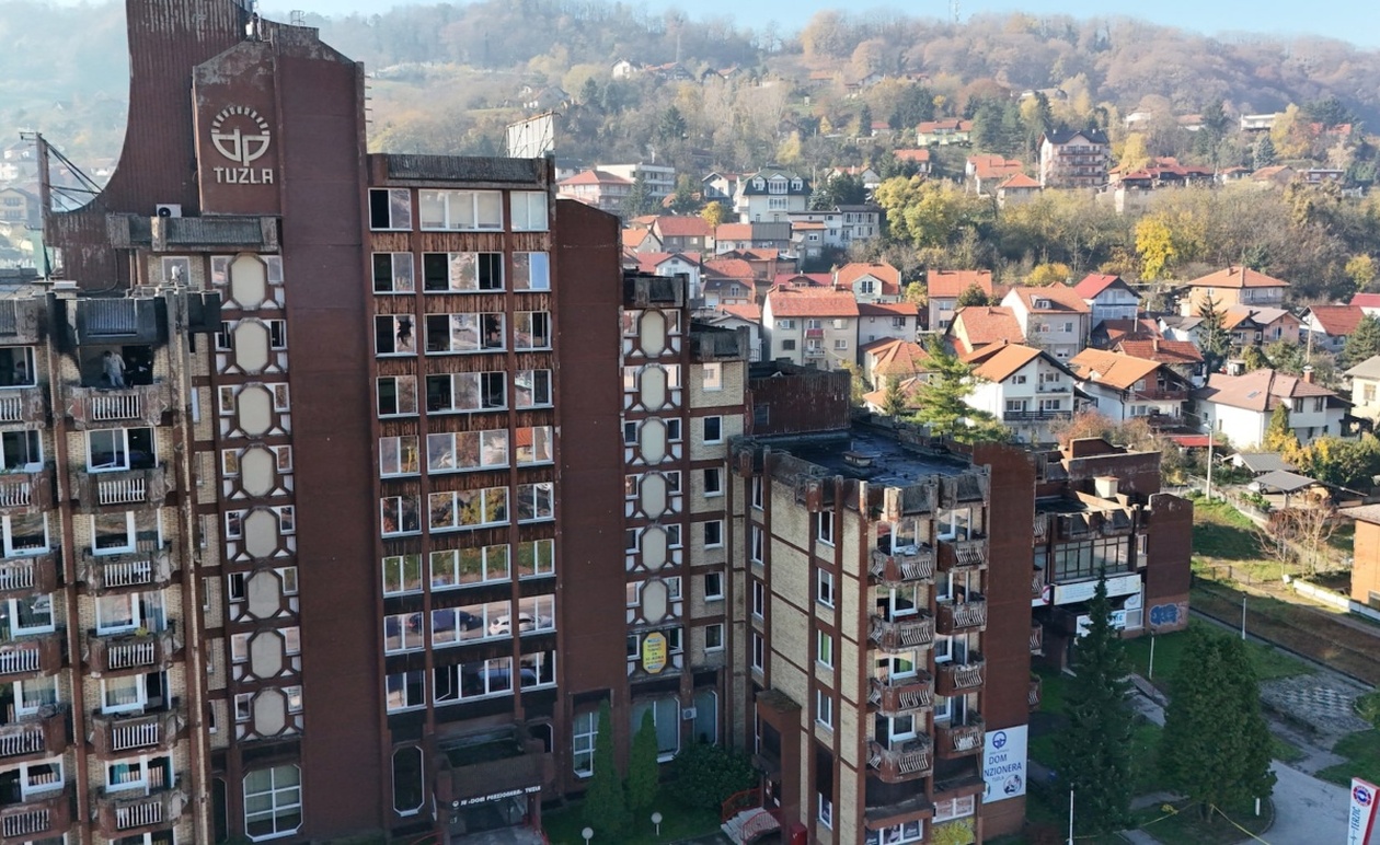 Φωτιά σε γηροκομείο στην Τούζλα της Βοσνίας προκάλεσε 11 νεκρούς