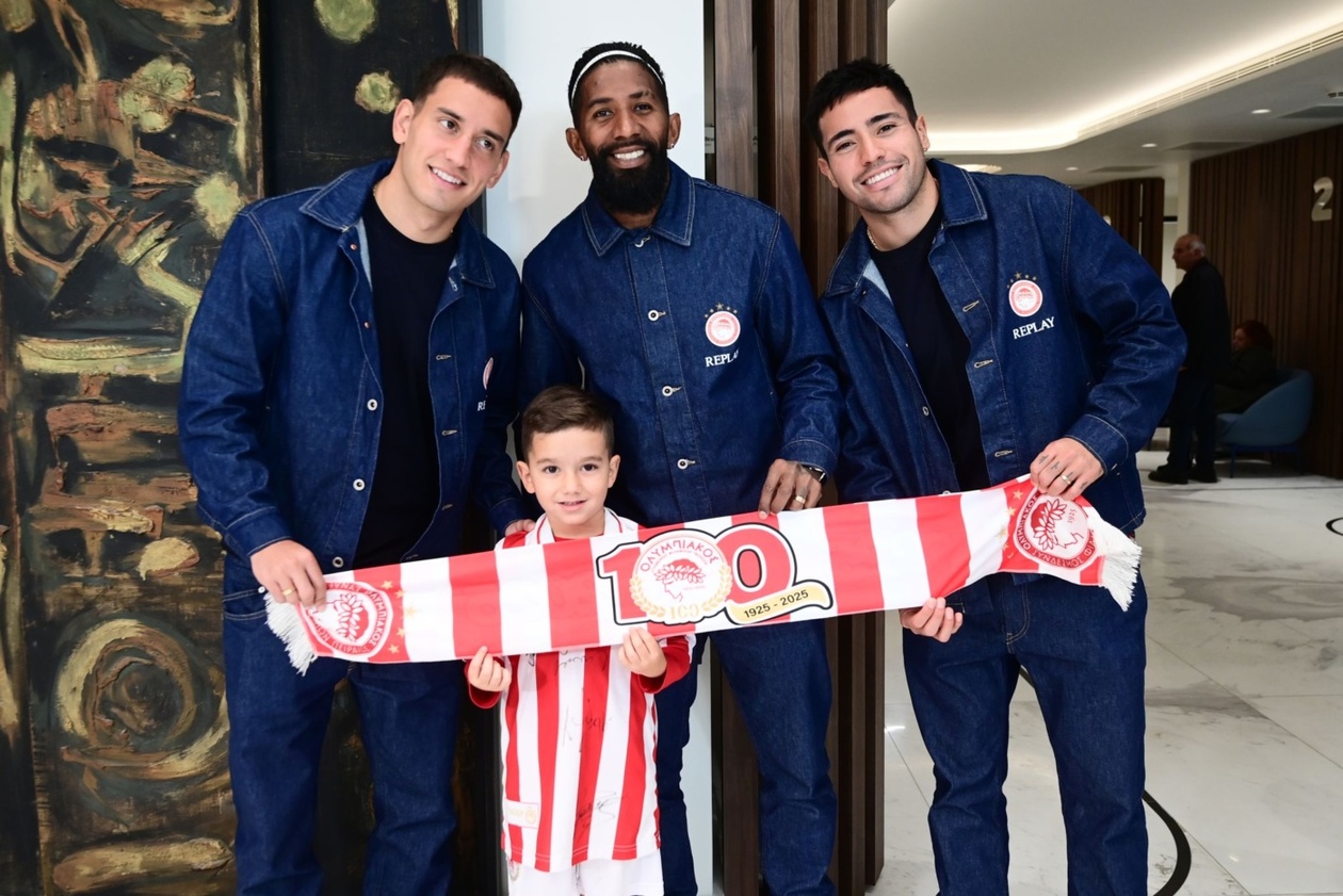 Ολυμπιακός: Ερυθρόλευκα χαμόγελα – Δώρα και ελπίδα στο Παιδιατρικό Κέντρο Αθηνών