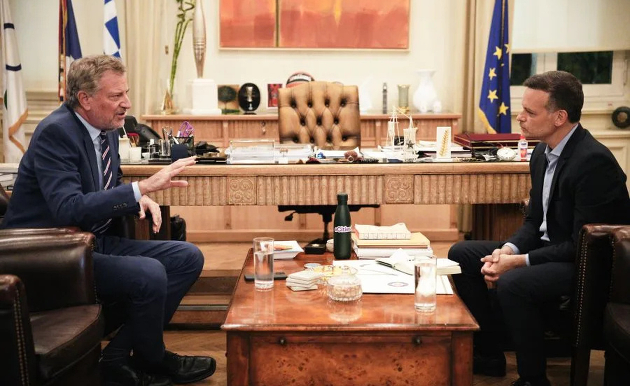 Συνάντηση Δούκα – ντε Μπλάζιο στο Athens Democracy Forum