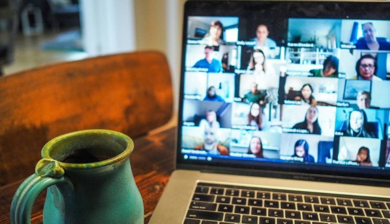 Πώς να σιγάσετε μια σύσκεψη του Zoom στα Windows χωρίς να είστε οικοδεσπότης