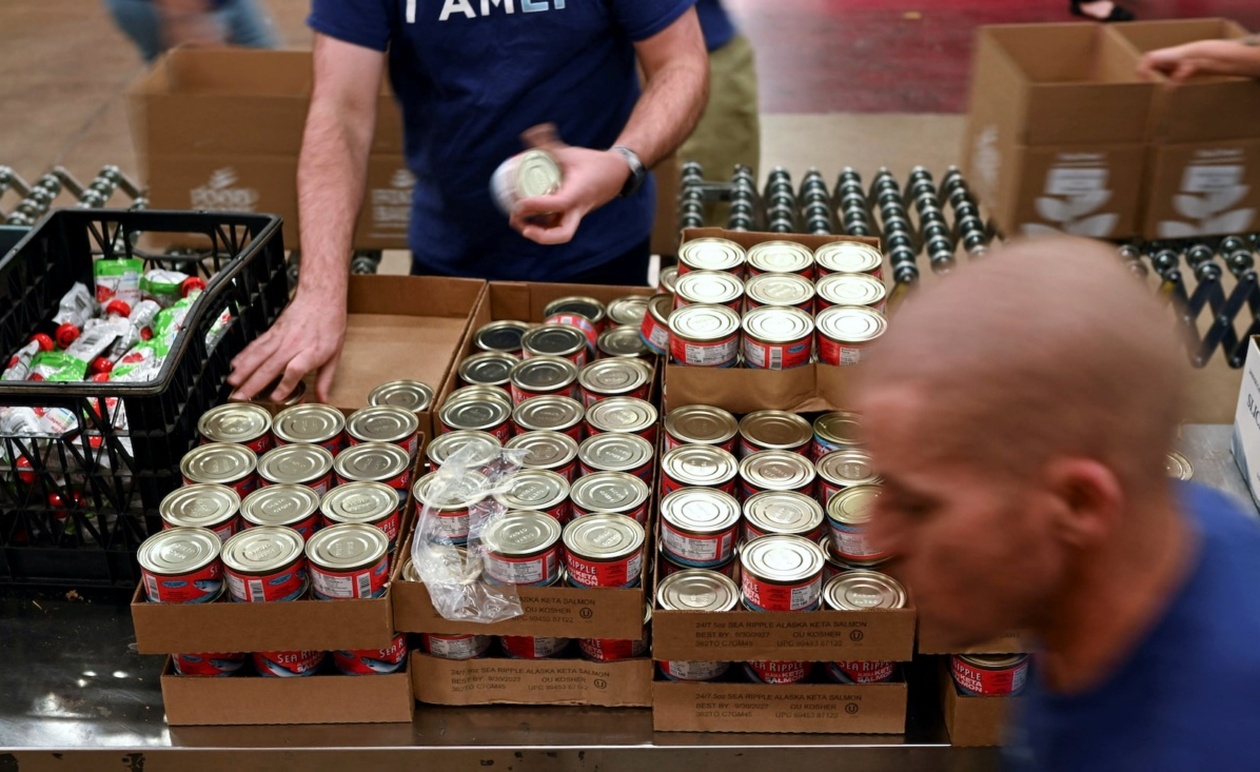 Μια δοκιμασία για τις τράπεζες τροφίμων στις ΗΠΑ εν όψει διακοπής επιδομάτων