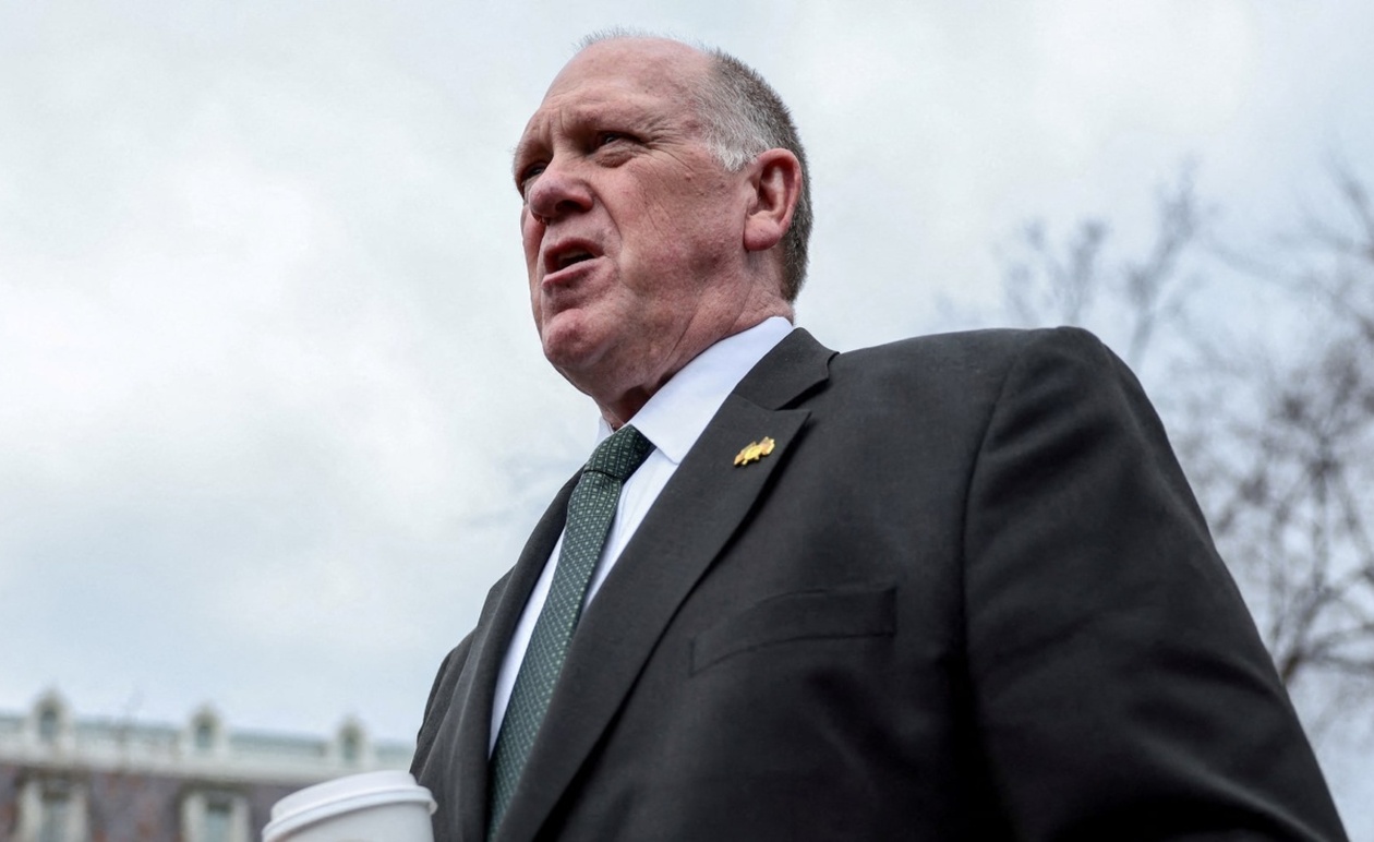 Ο Τομ Χόμαν ανακοινώνει κλιμάκωση των μεταναστευτικών επιχειρήσεων στη Νέα Υόρκη