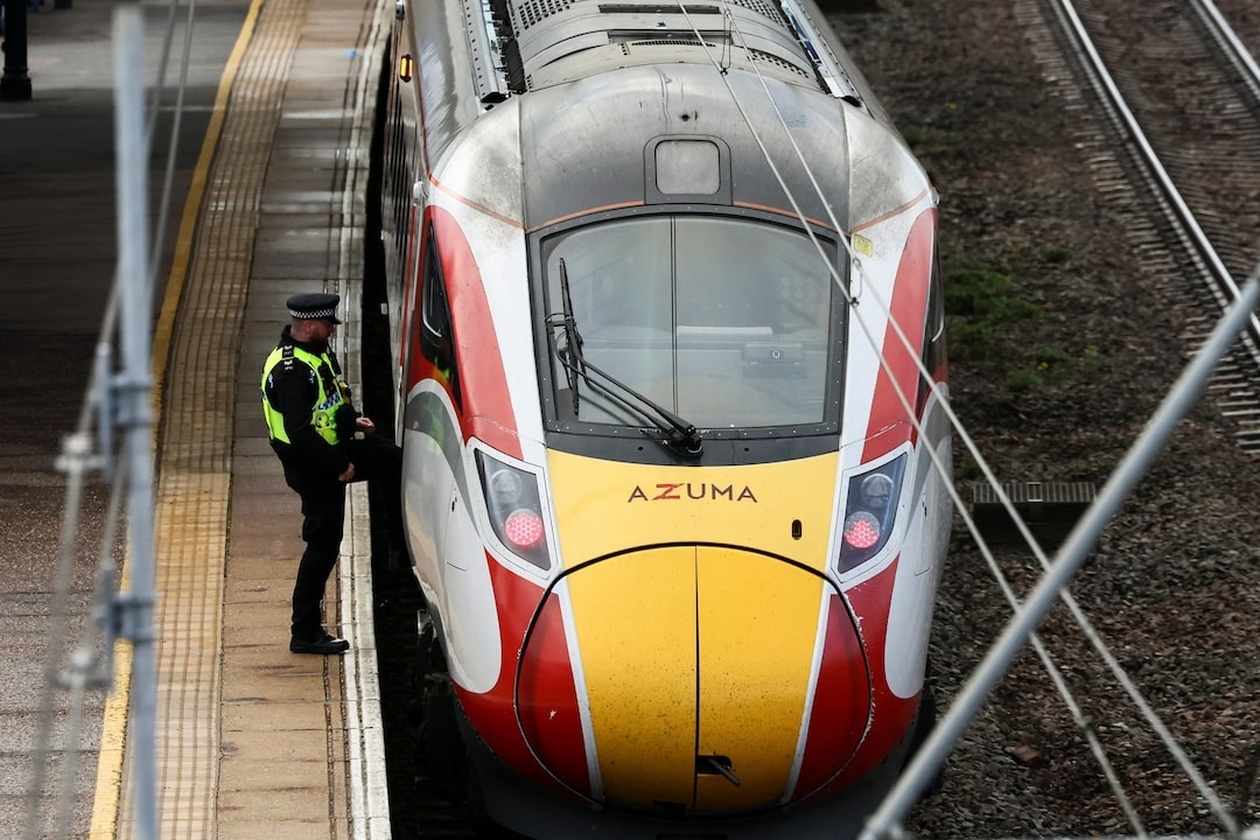 Η επίθεση με μαχαίρι σε τρένο σημειώθηκε κοντά στο Χάντινγκτον