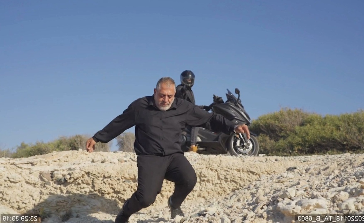 Η Γη της Ελιάς: Ο Δημοσθένης αντιμέτωπος με τις πράξεις του