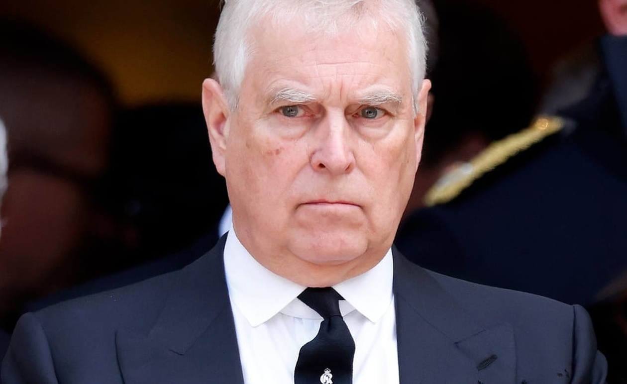 Ο πρίγκιπας Ανδρέας στερείται τίτλων μετά την αποχώρηση από το Royal Lodge