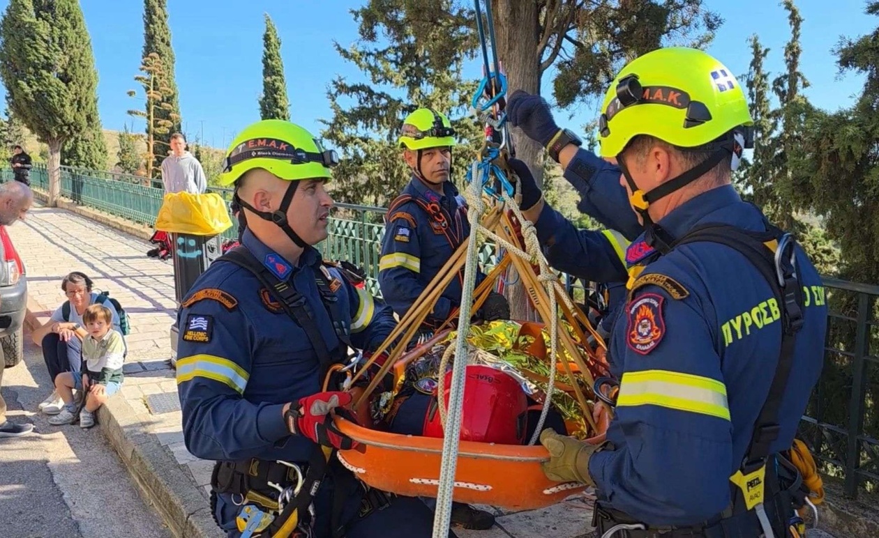 Μια άσκηση της 7ης ΕΜΑΚ στο Κάστρο της Λαμίας