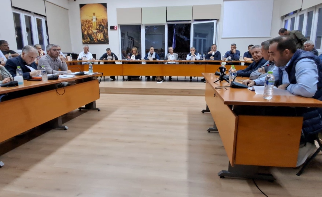 Ρήγμα στην παράταξη μετά την άδεια σε σούπερ μάρκετ στο πάρκο Αγίου Ιωάννη