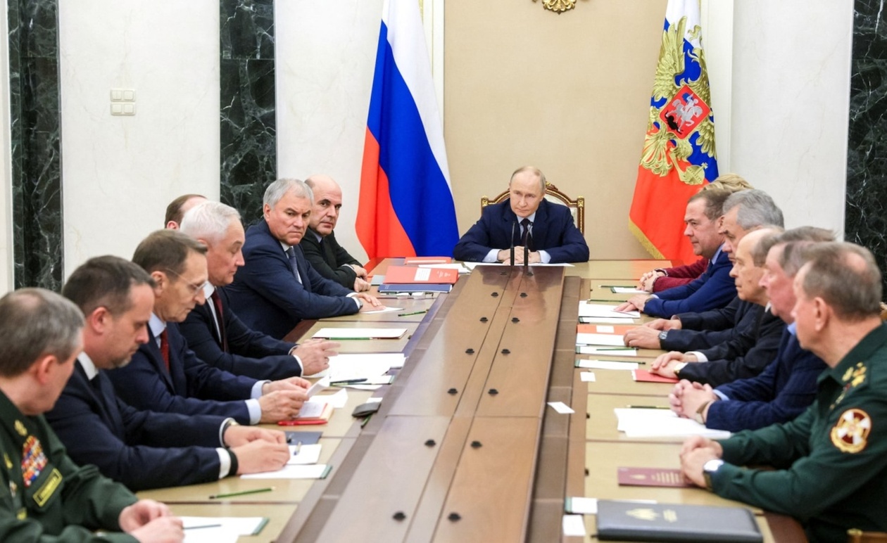 Ο Πούτιν έδωσε εντολή να υποβληθούν προτάσεις για την επανέναρξη δοκιμών πυρηνικών όπλων