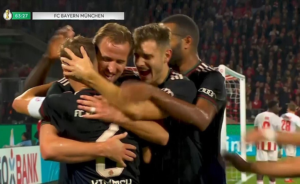 Η Μπάγερν προκρίνεται στους 16 με πρωταγωνιστή τον Χάρι Κέιν