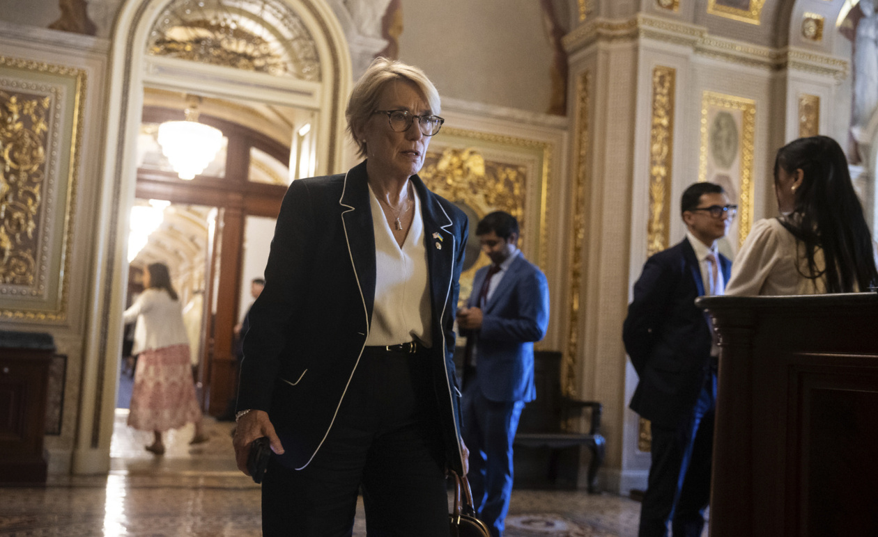 Η Γερουσία κατέληξε σε συμφωνία για τον τερματισμό της αναστολής λειτουργίας της κυβέρνησης