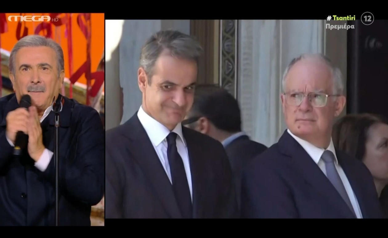 Το βλέμμα του Μητσοτάκη προς τον Δένδια